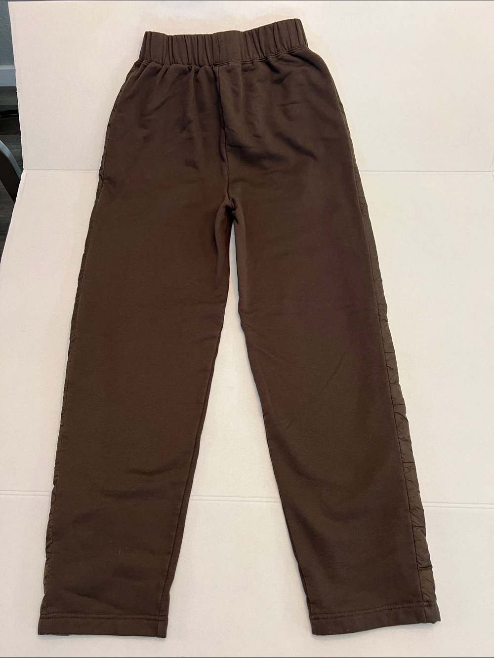 ALO YOGA ESPRESSO BROWN SWEATPANTS JOGGERS PUFFER SIDE PANEL SIZE XS - Picture 2 of 10